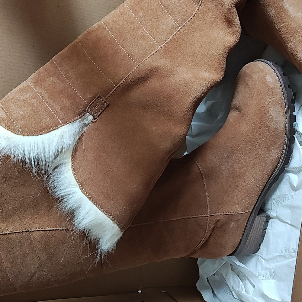 Bjorndal Brown Under the Knee Boots